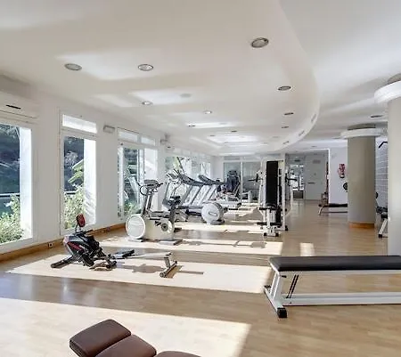 Greenlife Golf Club - *